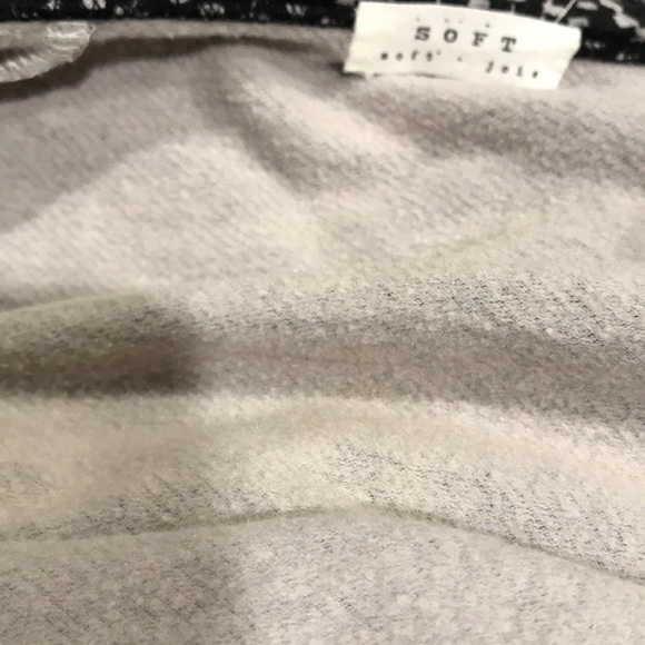 Soft Joie long sleeve dress size S/M black chevron like print minimalist modest - Picture 5 of 5